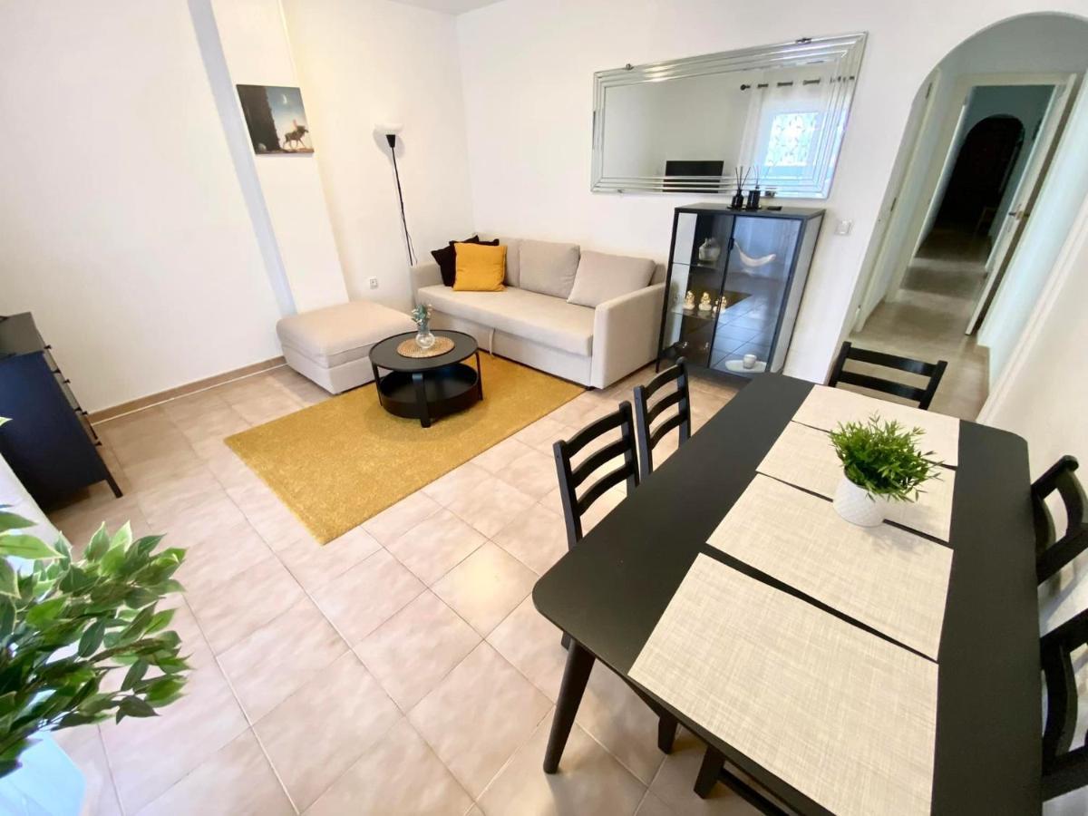 Locos Beach Holiday Apartments Торрев'єха Екстер'єр фото